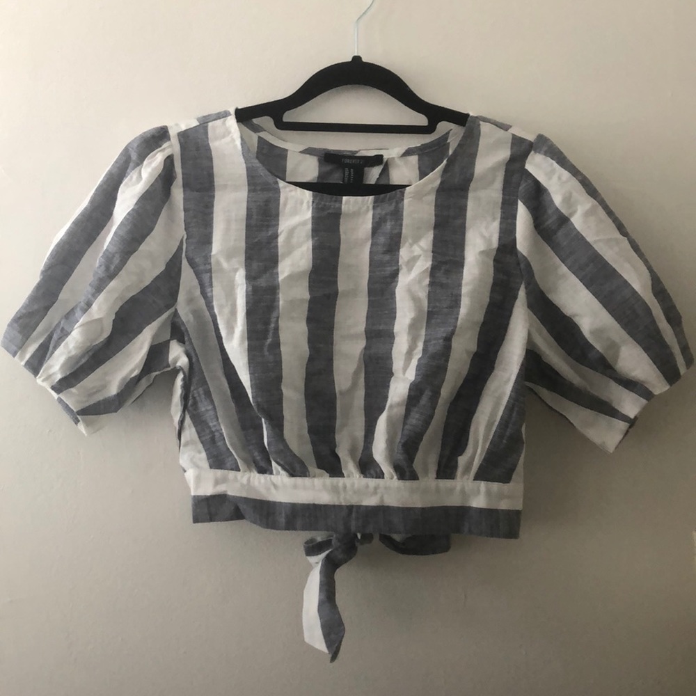 Forever 21 open back tie back crop top